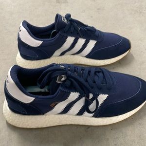 Blue navy Adidas men’s 9.5 Iniki